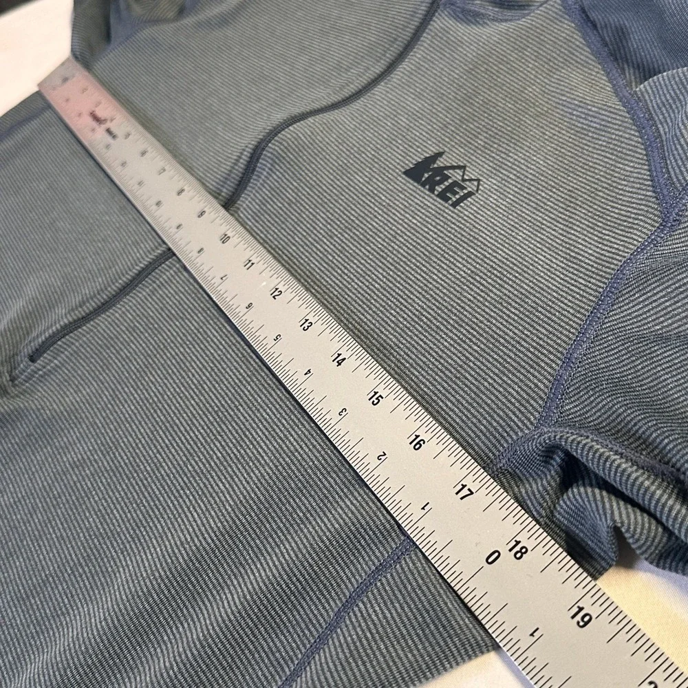 REI Mens Small Blue Grey Striped Quarter Zip Pullover Long Sleeve Hiking Shirt